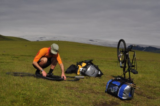 Bike repairs on the way to Thakgill Iceland